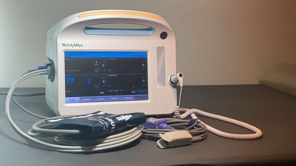 Welch Allyn Connex Vital Sign Monitor 6000 Series, Nellcor SPO2, NIBP, TEMP