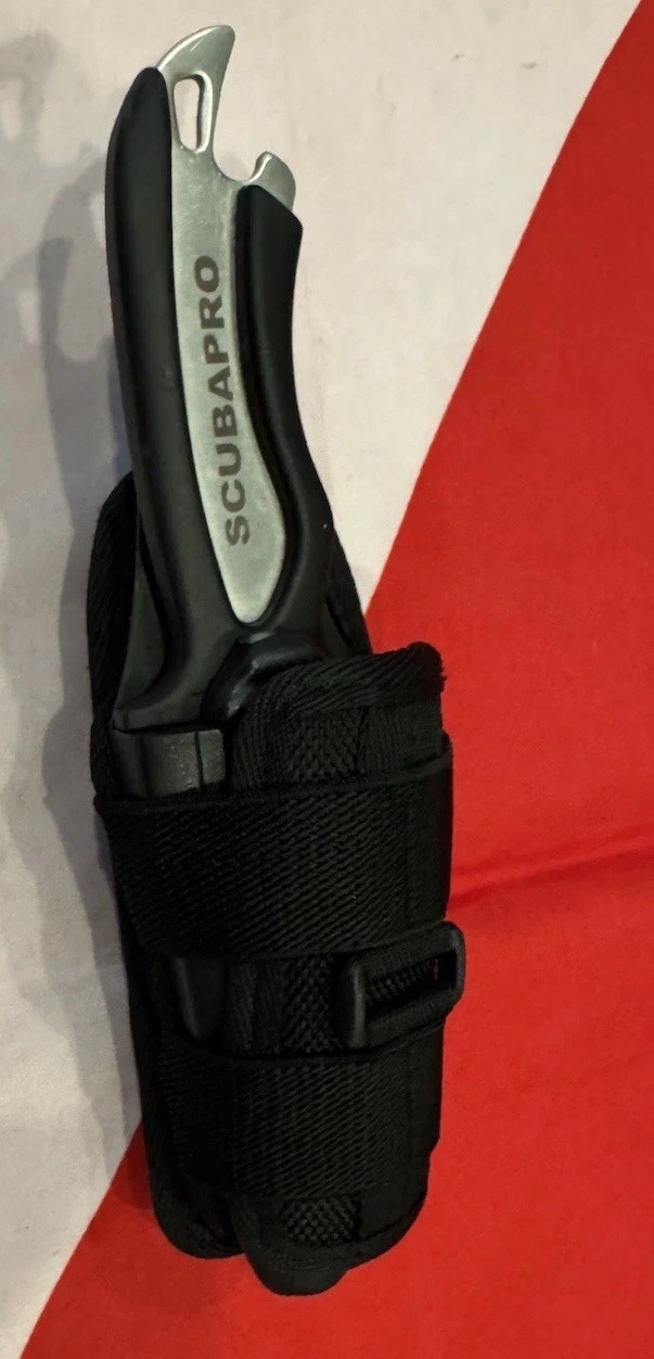 SCUBA KNIFE OR SMALL LIGHT CLIP NICE!