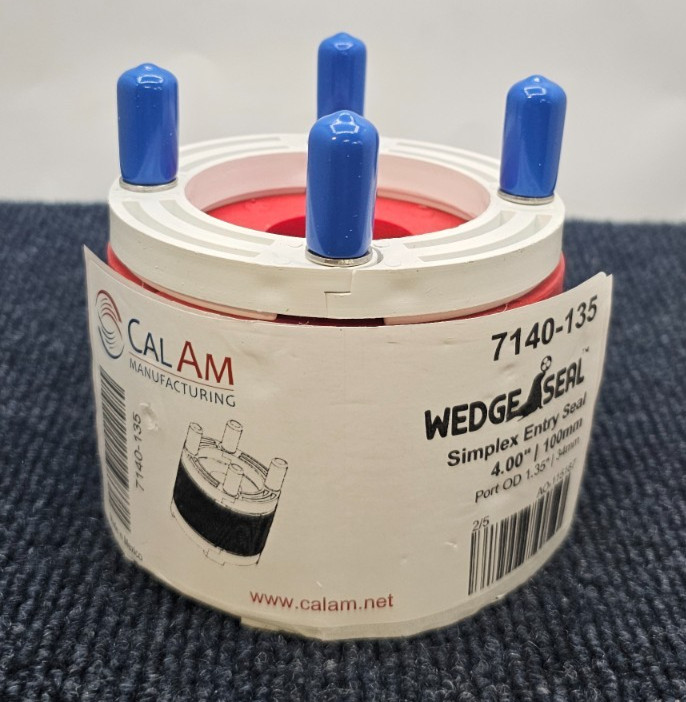 Cal Am 7140-135 Wedge Seal 4" Simplex Entry Seal, Port OD 1.35"