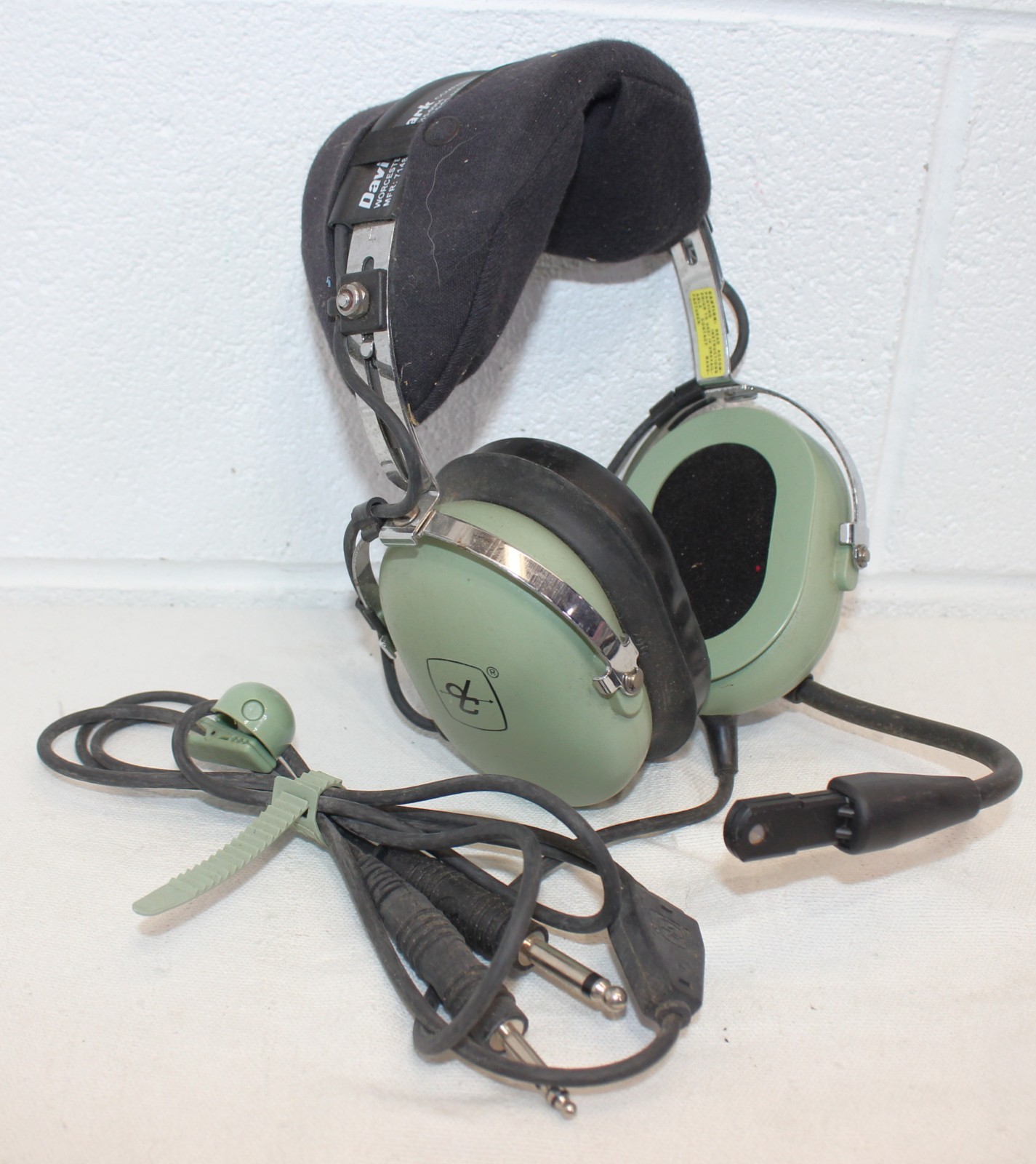 David Clark H10-13.4 Aviation Headset w/ Mic GA Plugs Headphone UNTESTED!!!!
