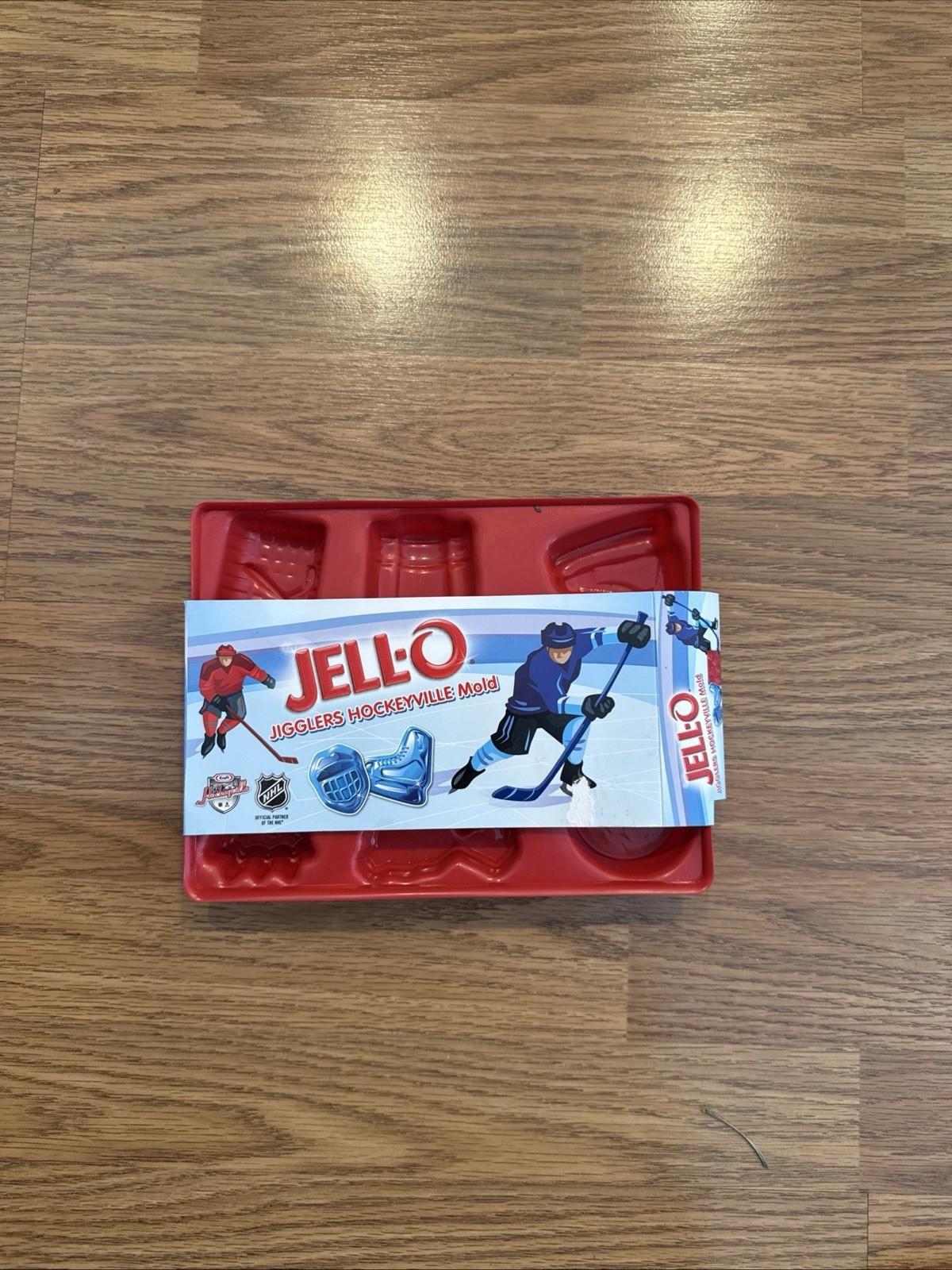 New Hockeyville Jell-O Jigglers Red Plastic Mold Kit Puck Skate NHL HTF Hockey