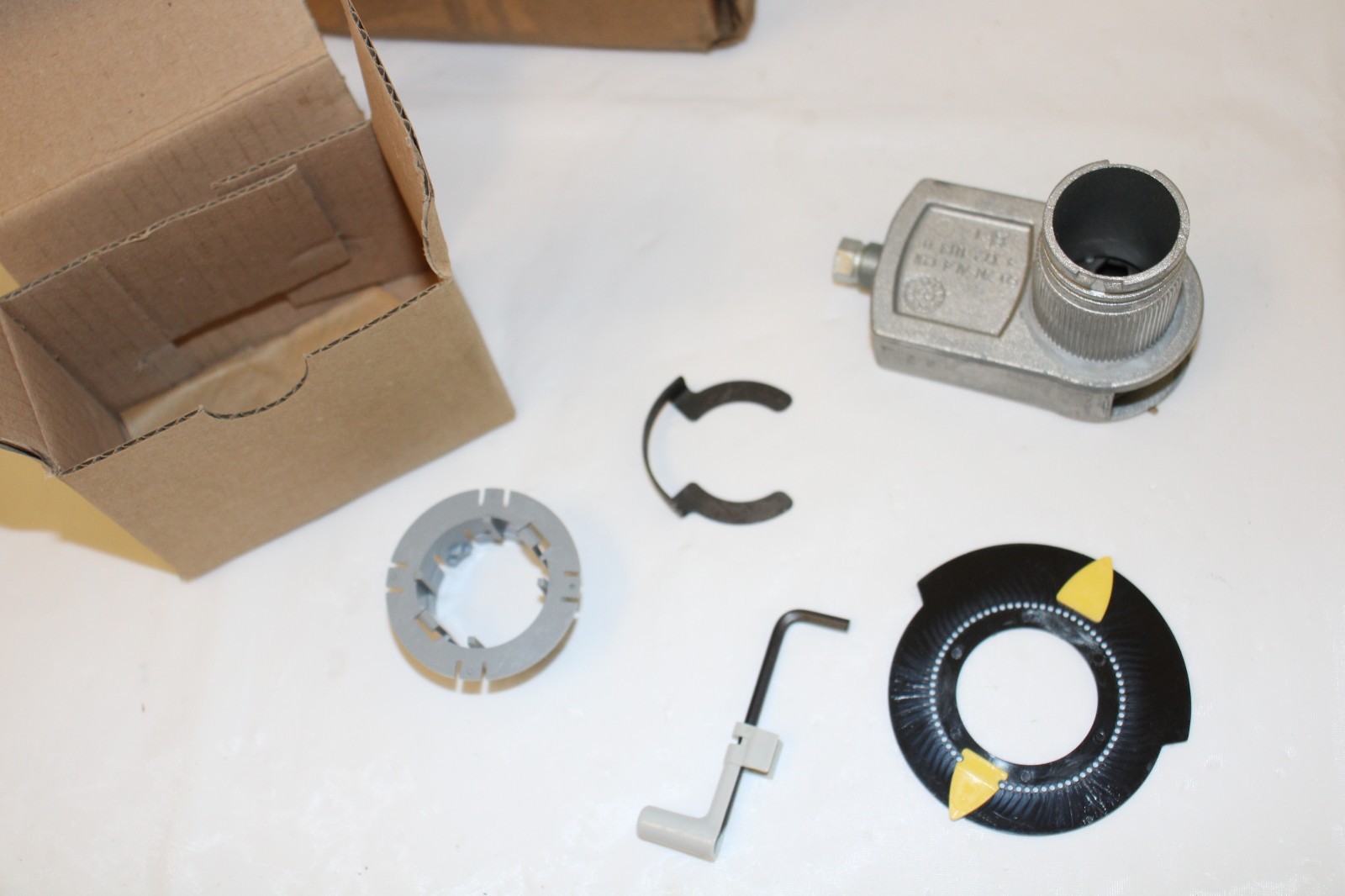 Siemens GCA161.1P GCA Series Spring Return Electronic Damper Actuator "NEW"