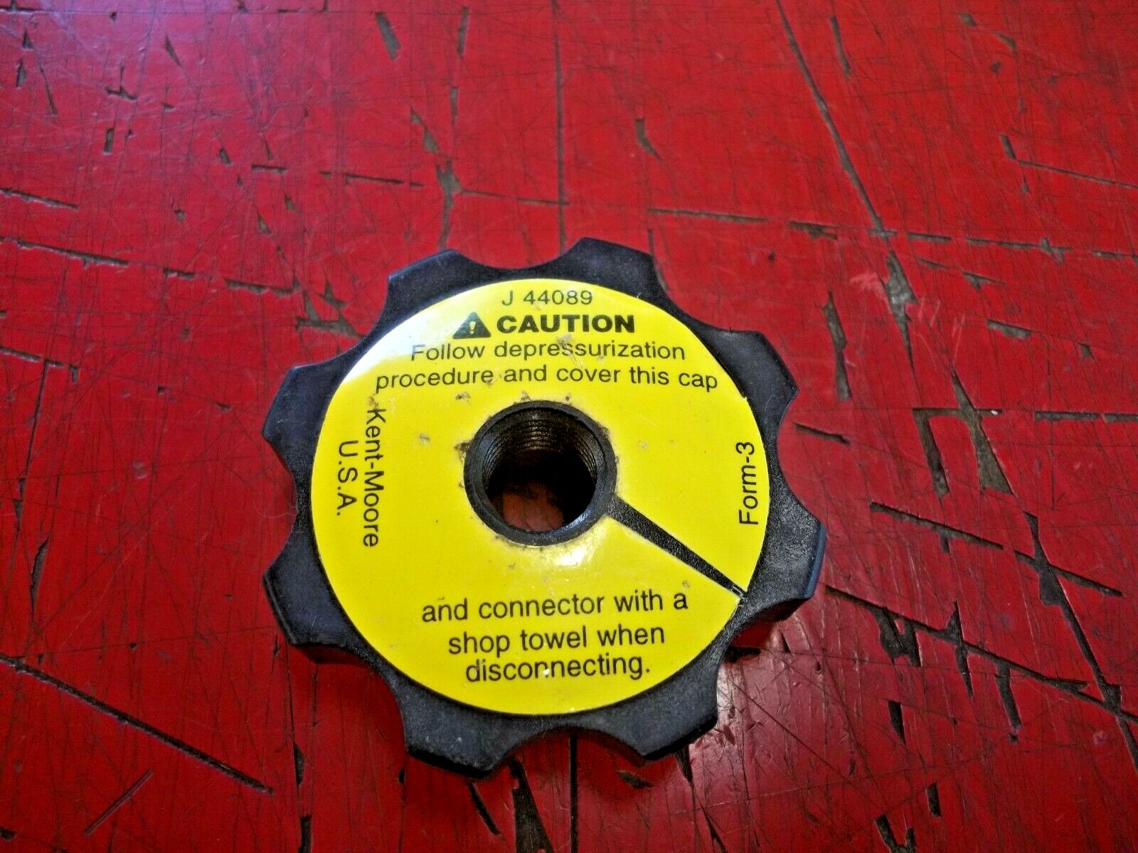 * Kent-Moore J-44089 Master Cylinder Bleeder Bleeding Adapter