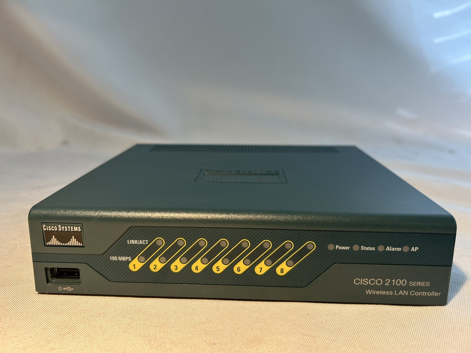 Cisco AIR-WLC2106-K9 V05 2100 Series Wireless LAN Controller POE - No AC Adapter