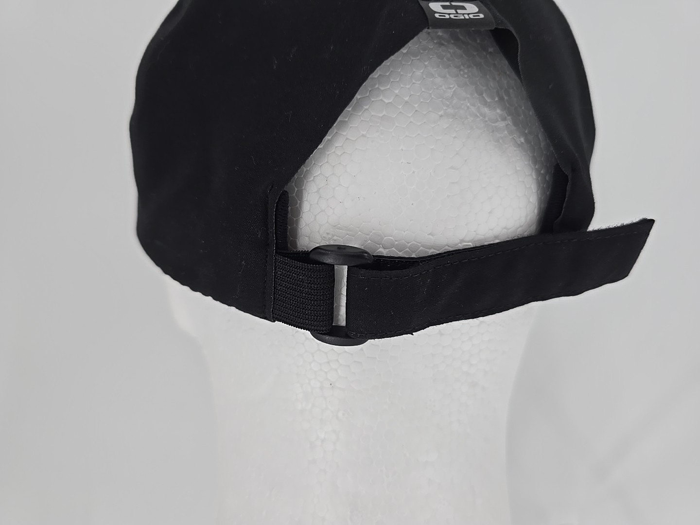 OGIO Shadow Badge Strapback Adjustable Cap - Black - Pre Owned