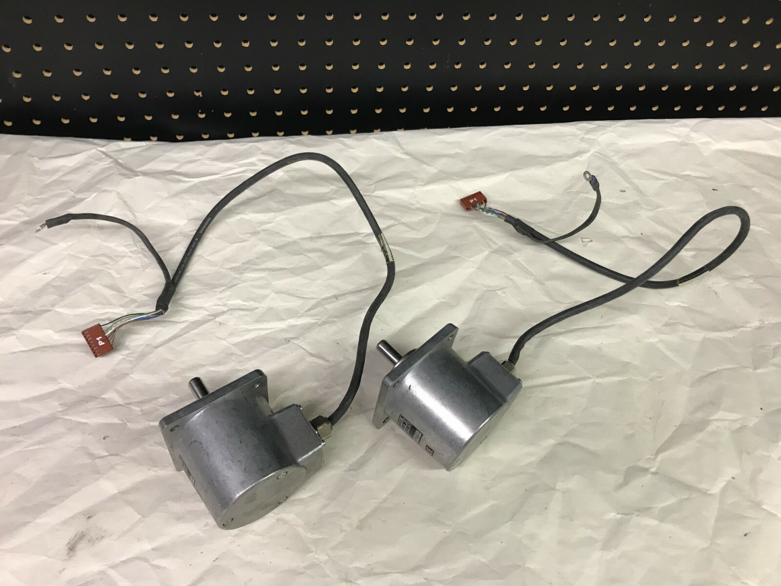 Lot of 2 Heidenhain Stepper Motor 529/1003.04096 406 016 2R UNTESTED