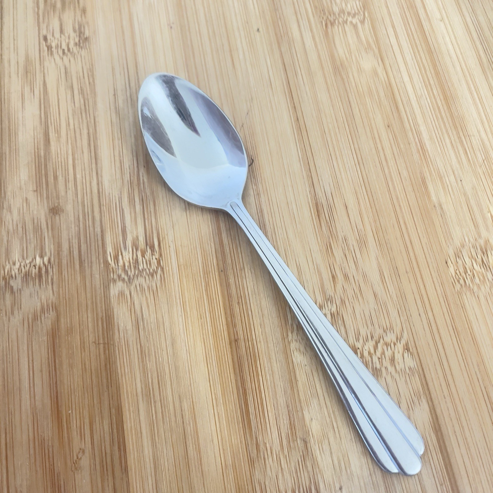 Hampton CENTRAL Glossy Stainless Raised Center Ridge TEASPOON 6.75"