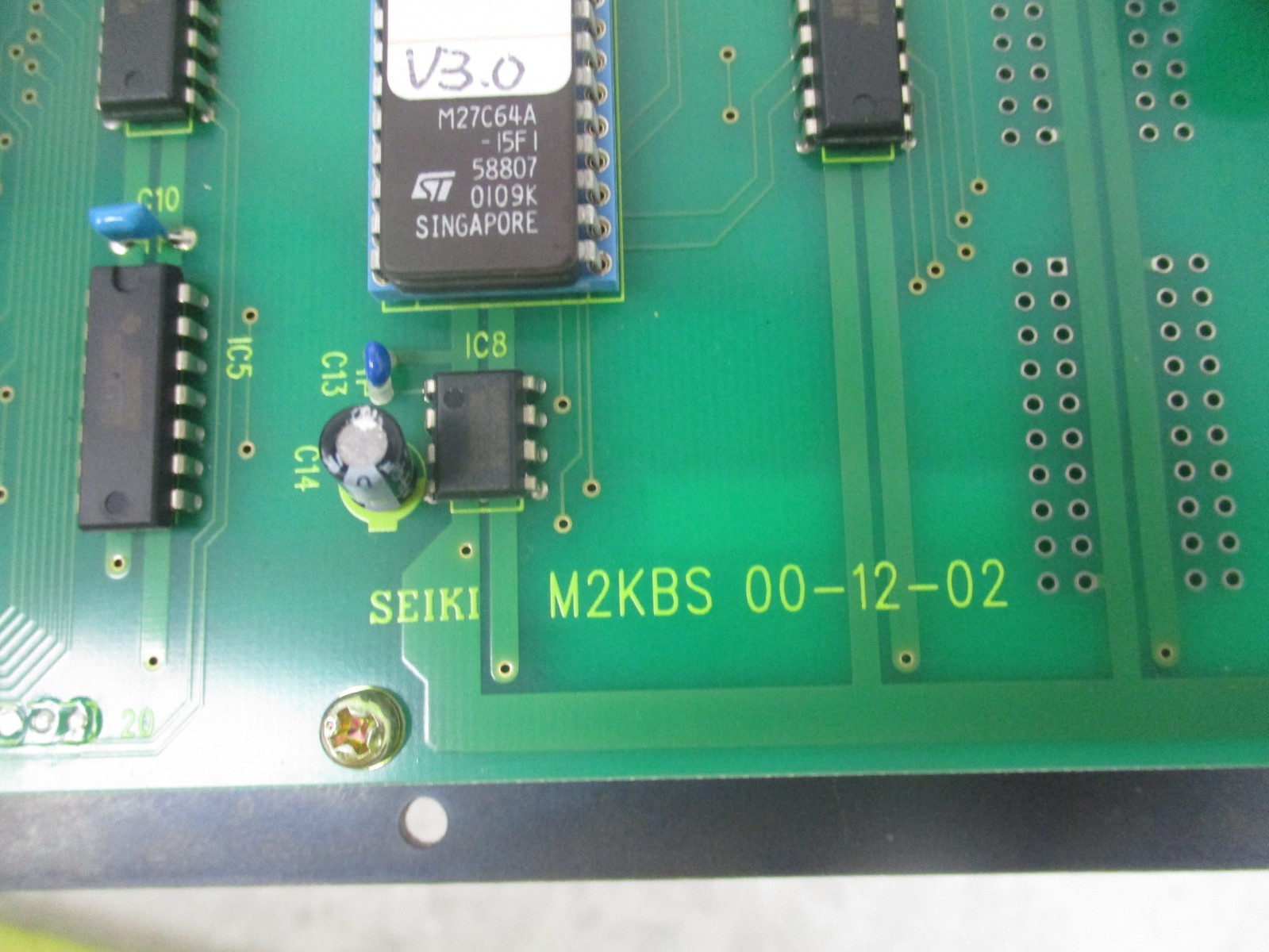 HITACHI M2KBS 00-12-02 OPERATOR KEYPAD UNIT, XA0606