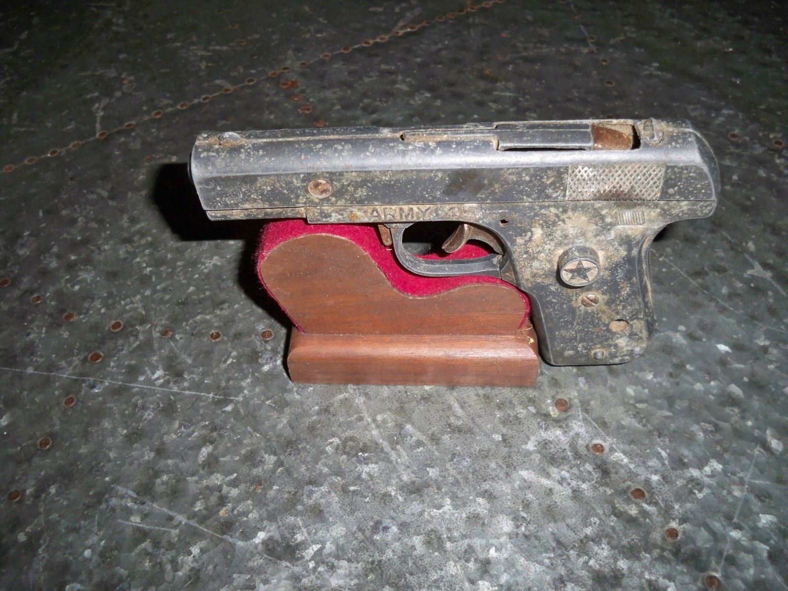 Hand Gun Pistol Walnut Display Stand Gun Rack - Perfect for Gunshop Showcase