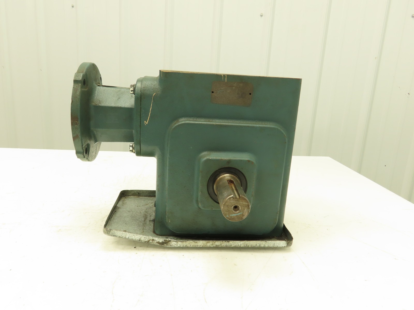 Dodge Tigear Speed Reducer Worm Gearbox 15:1 Ratio 116 RPM 1.5" RH Output 140TC