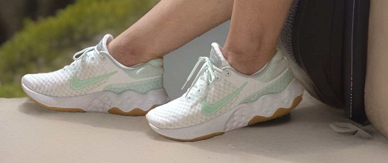 Women Nike Nike womens Renew Ride 3 Athletic Shoes White/Barely Green DC8184-101