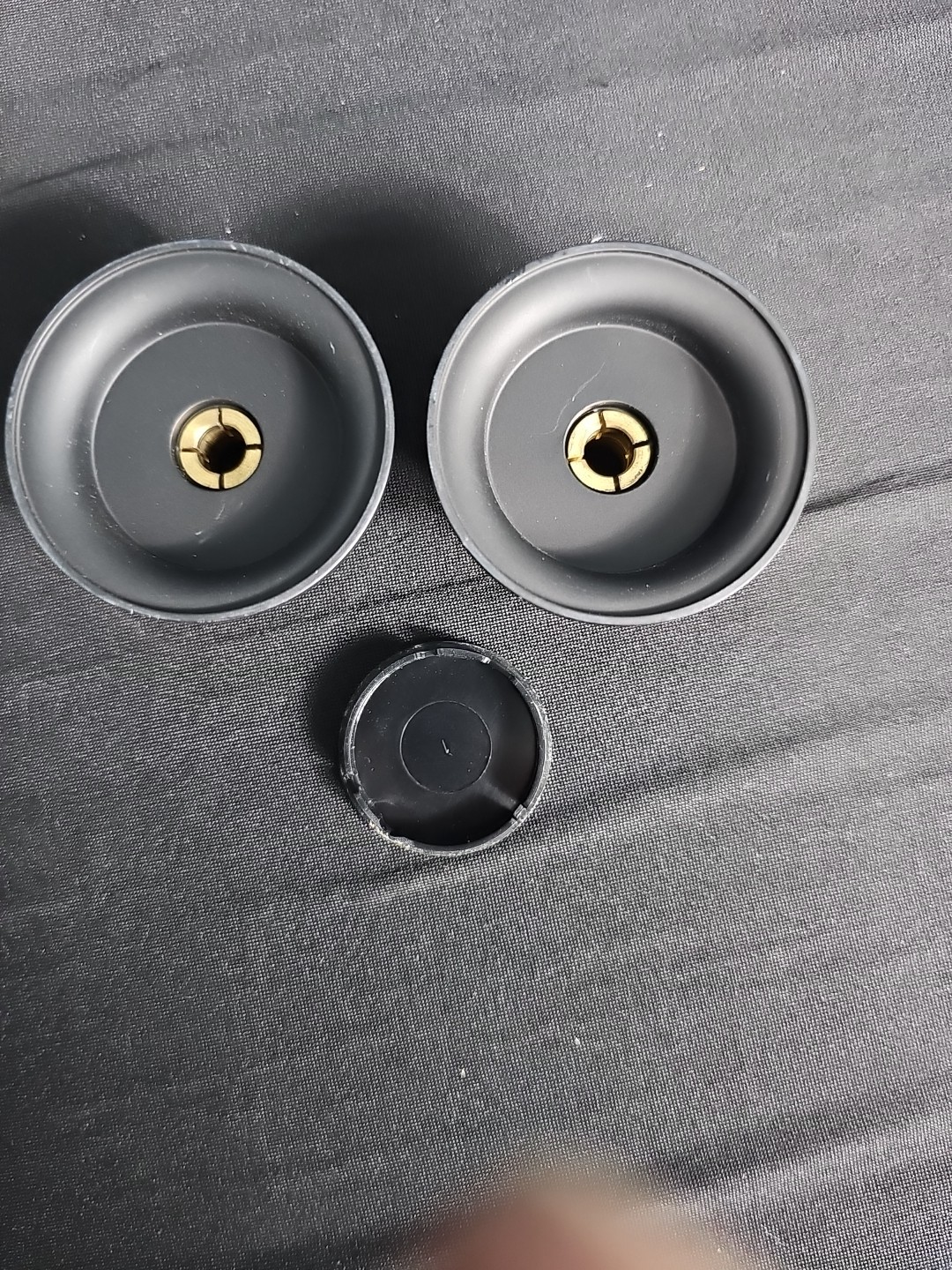 ZEISS Axiovert 100 MICROSCOPE BLACK KNOBS WITH HOLE QUANTITY OF 2