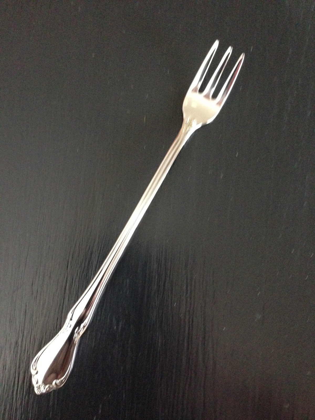 GENIUNE  CHATEAU COCKTAIL/OYSTER FORK  ONEIDA NEW 18/8 FREE SHIPPING USA ONLY