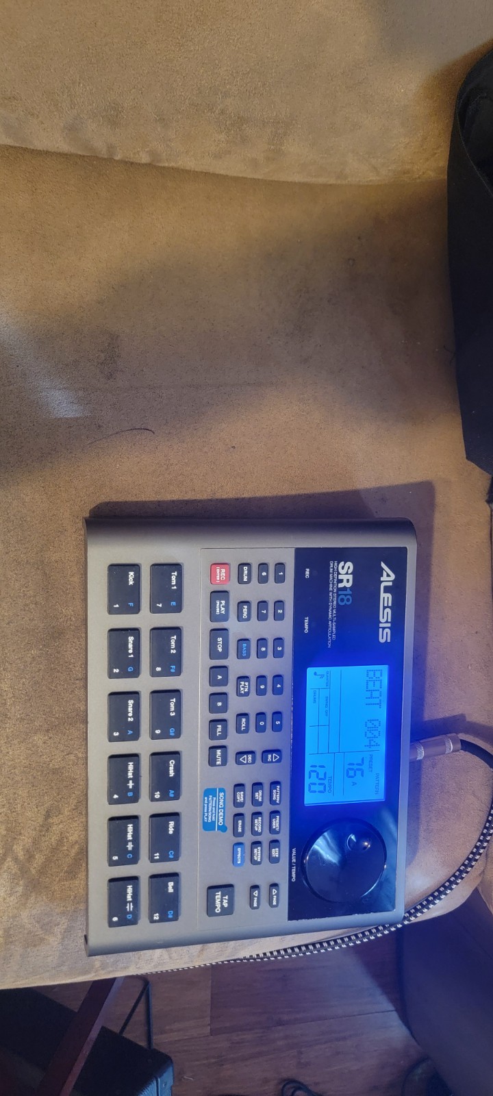 Alesis SR 18 Professional Drum Machine - Grey