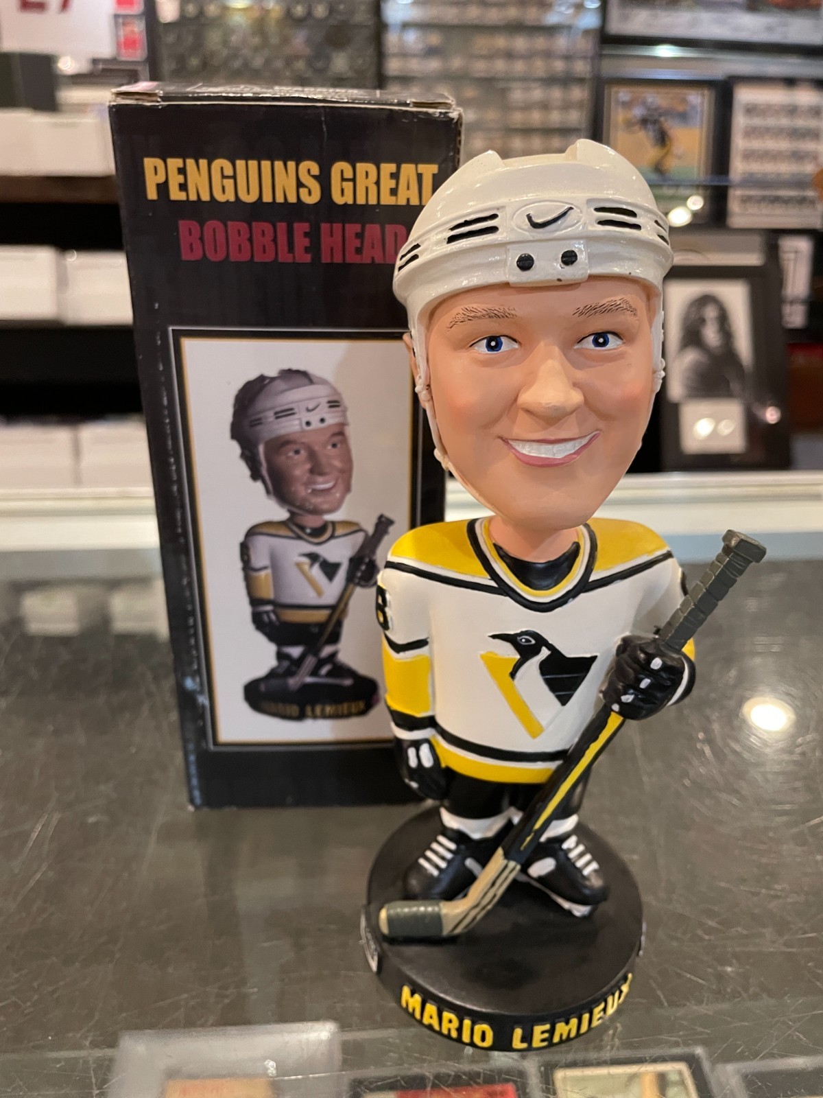 MARIO LEMIEUX PENGUINS WHITE MELLON ARENA GIVE AWAY BOBBLE BOBBING NODDER HEAD