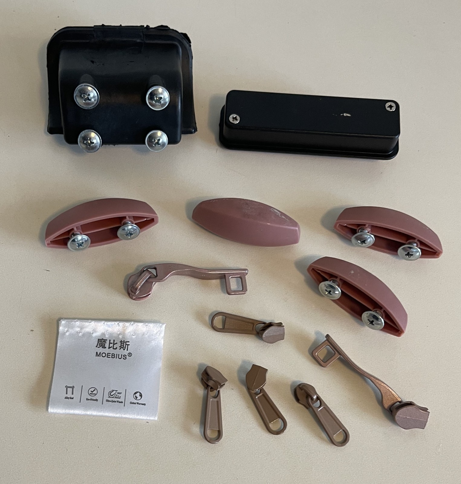 MOEBIUS 1 Case 1 World Luggage Suitcase Parts Travel Handle Zip Pull Grip Hold