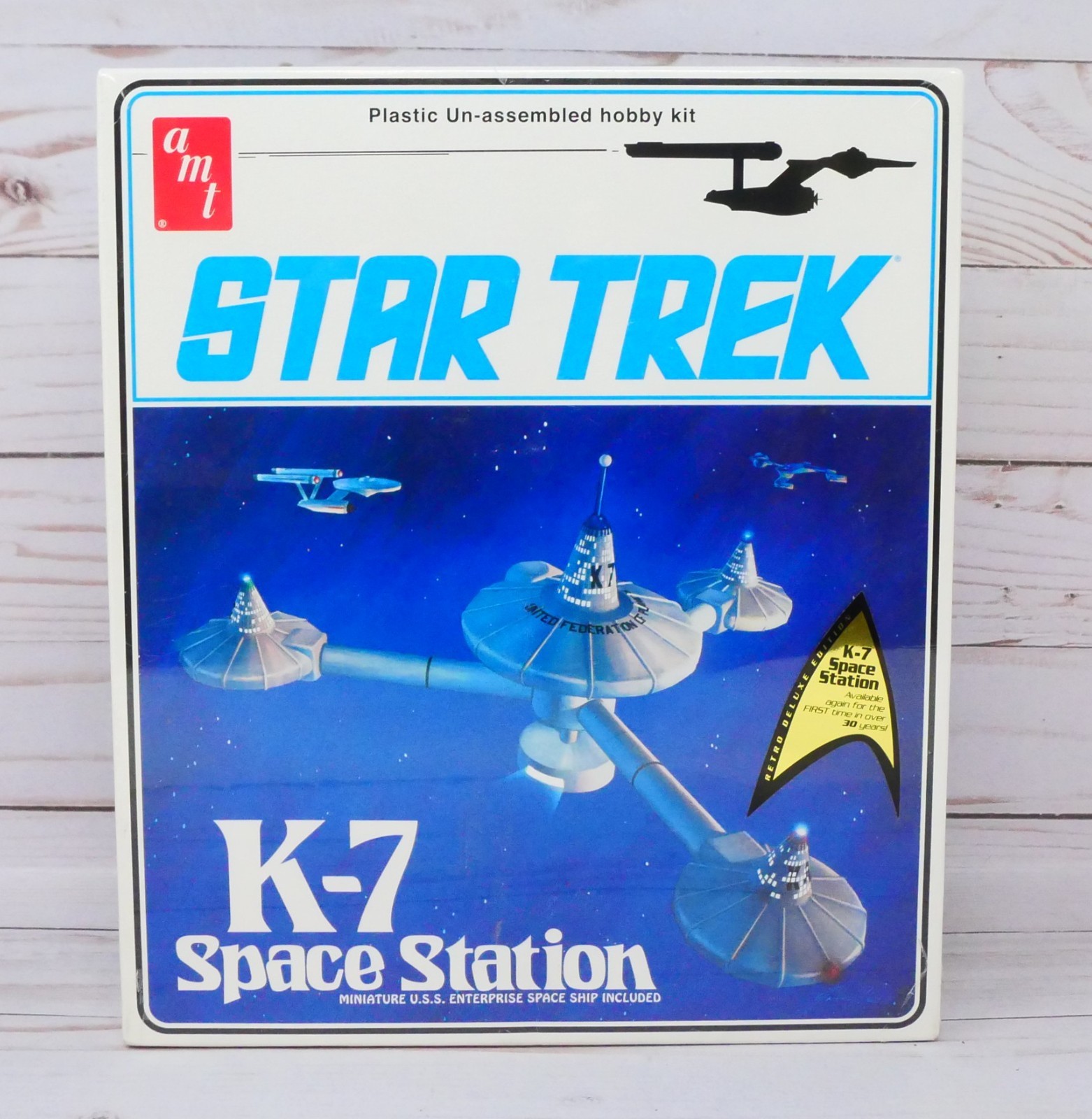 AMT AMT644, Star Trek K-7 Space Station with Miniature U.S.S. Enterprise, Sealed