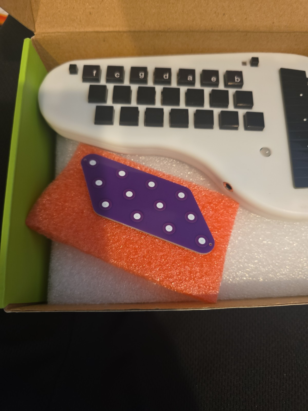 Seeed Minichord Synthesizer Keyboard Controller