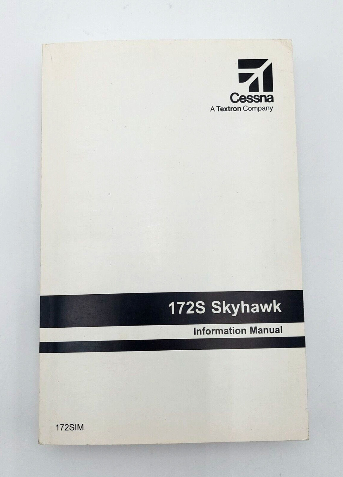 Cessna 172S Skyhawk Airplane Information Owner's Manual 172SIM