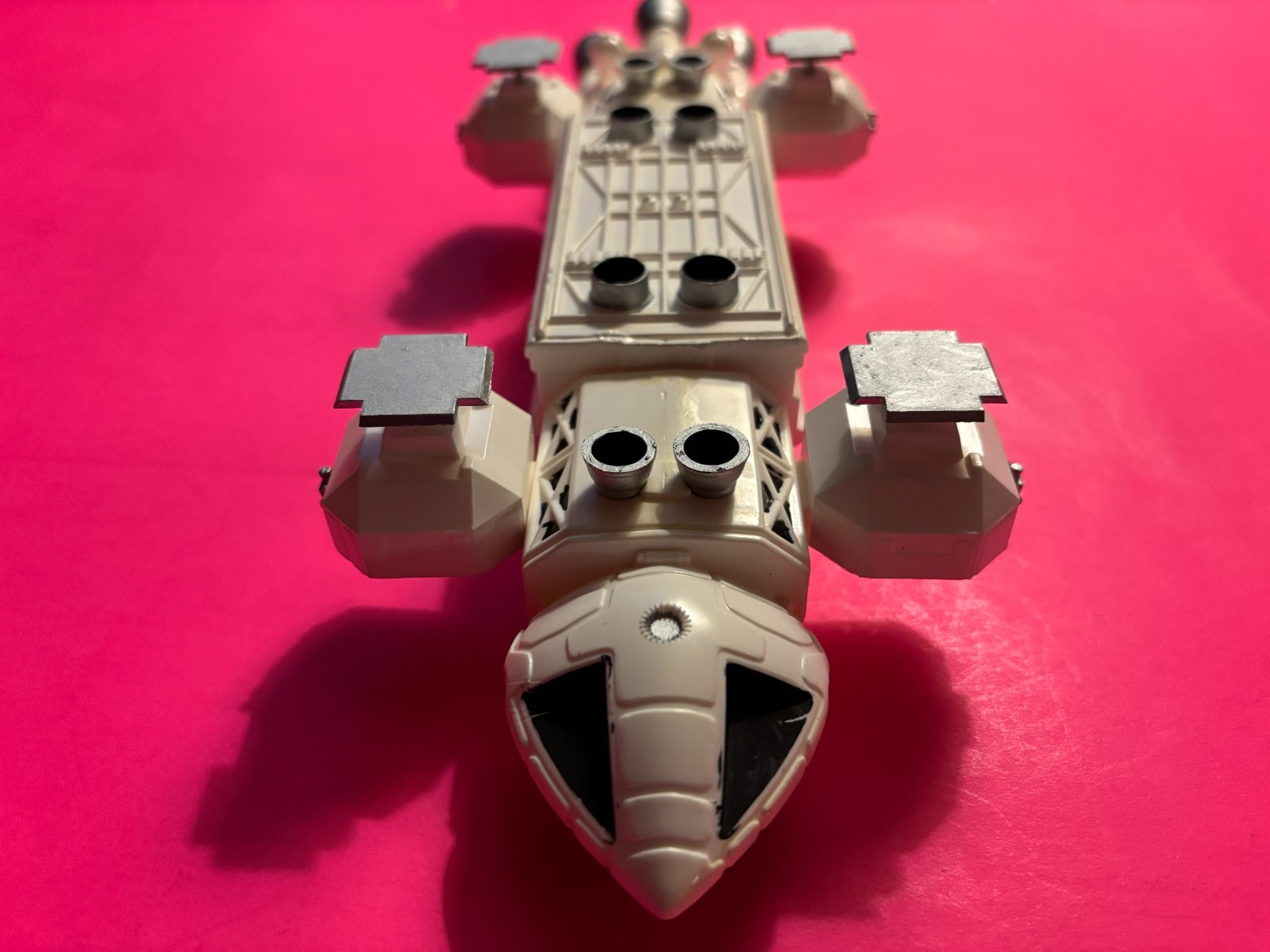 SPACE 1999 EAGLE TRANSPORTER MODEL BUILT UP & PAINTED COOL LOOK!!