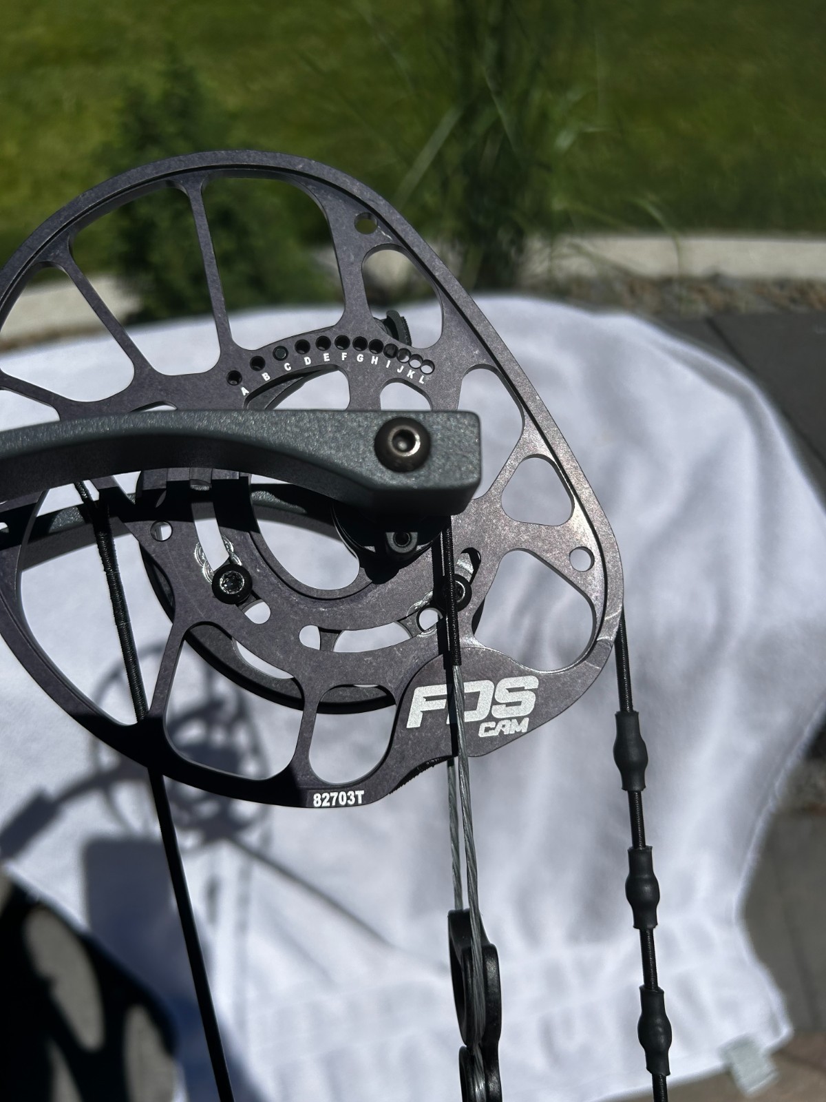 PSE Sicario compound bow