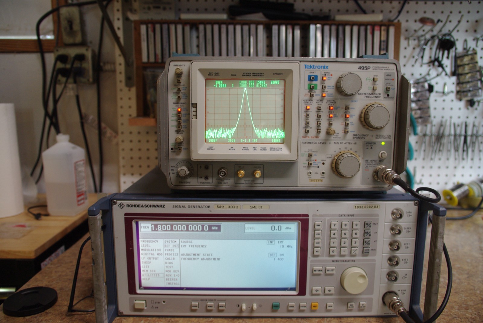 Tektronix 495P 100 Hz to 1.8 GHz Spectrum Analyzer