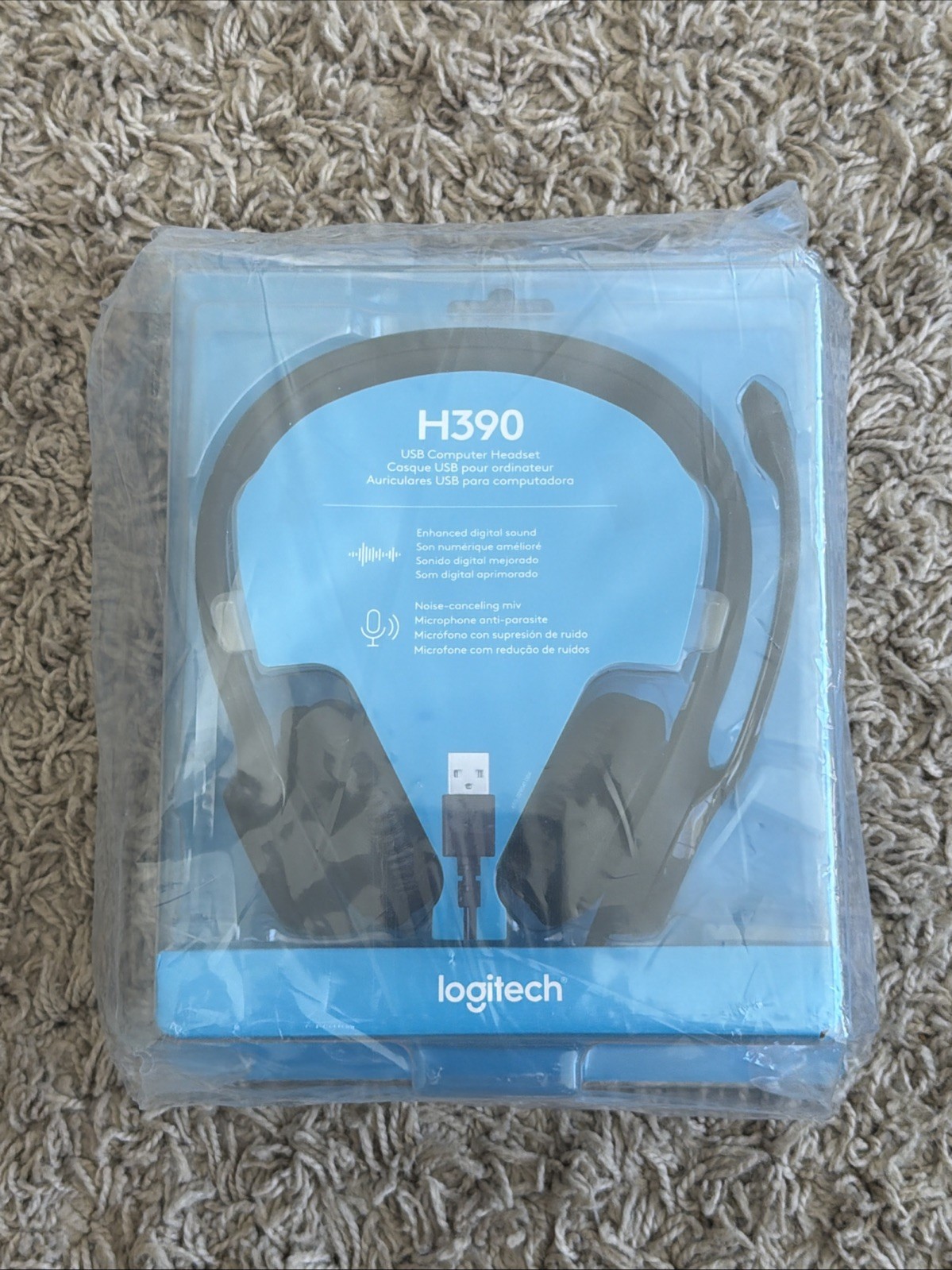 Logitech H390 USB Headset Noise Canceling Mic Digital Stereo
