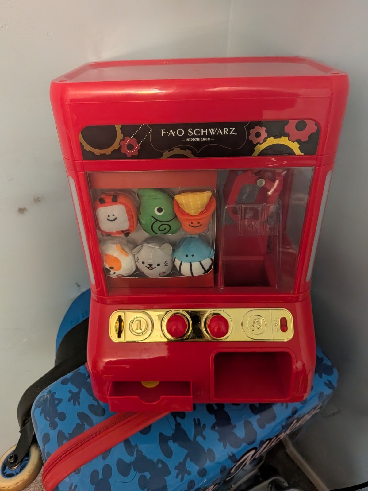 FAO Schwarz Arcade Claw Game with Plush Prizes New