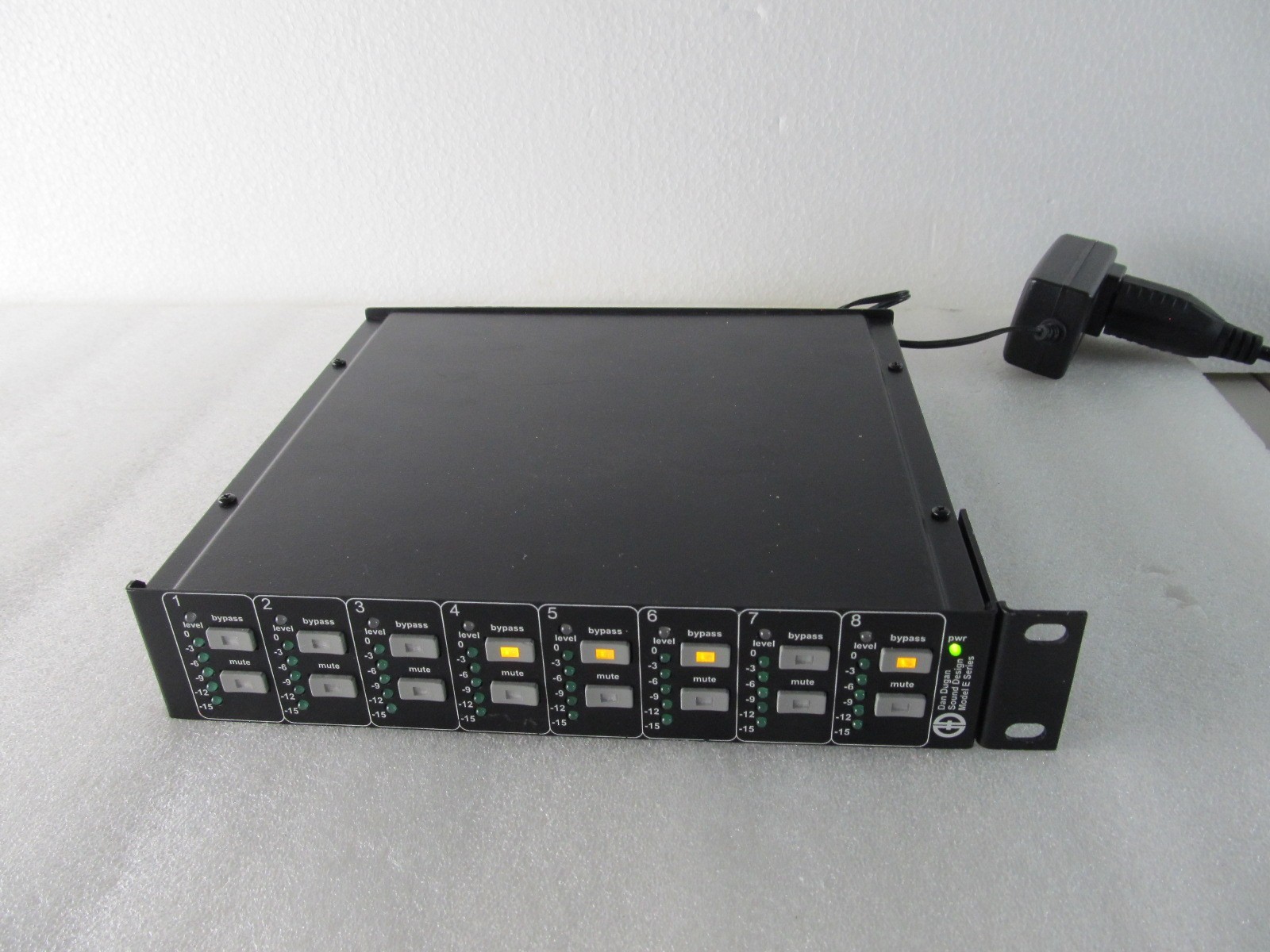 Dan Dugan Sound Design Model E-2 Automatic Mixing Controller w/ power supply