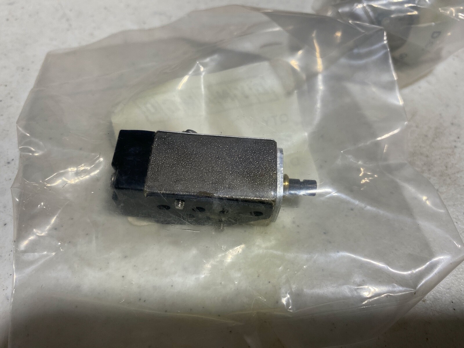 One (1) Dynamco SL1510 Pneumatic Control Valve, NEW