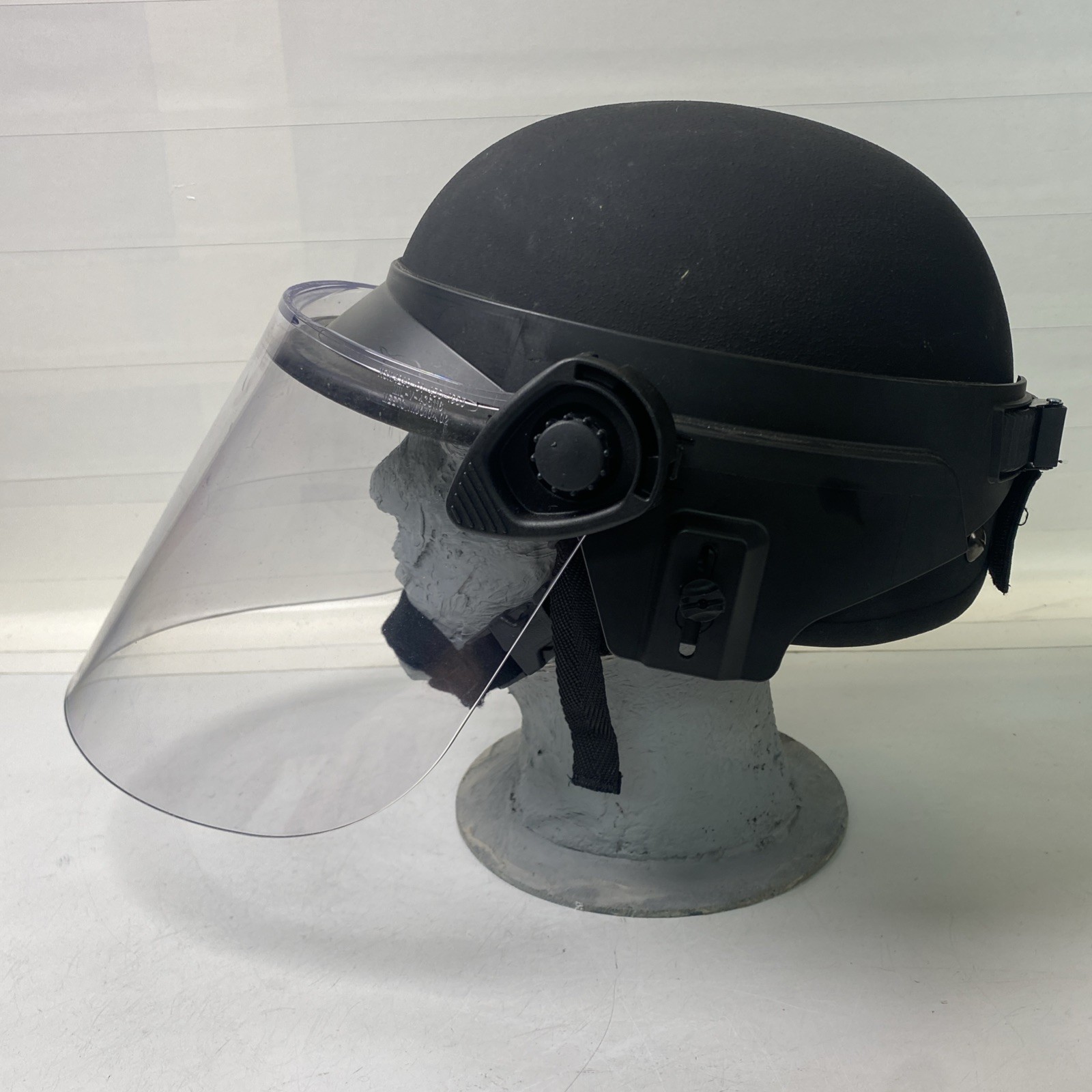 PROTECH Tactical Armored Helmet L/XL Delta 4 / PAULSON MFG DK5-H Shield