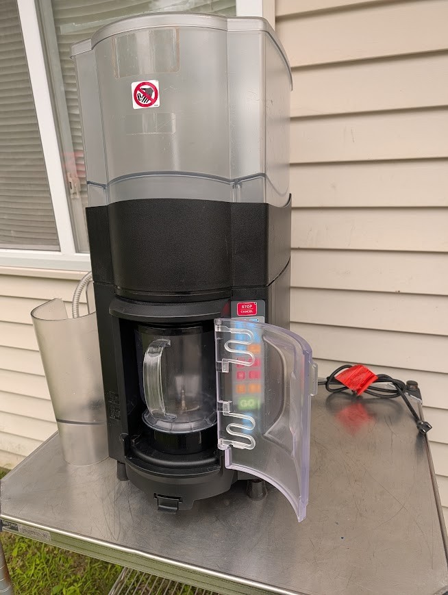 Taylor SB24  Magnablend Frozen Drink Margarita Slushie Blender machines IO