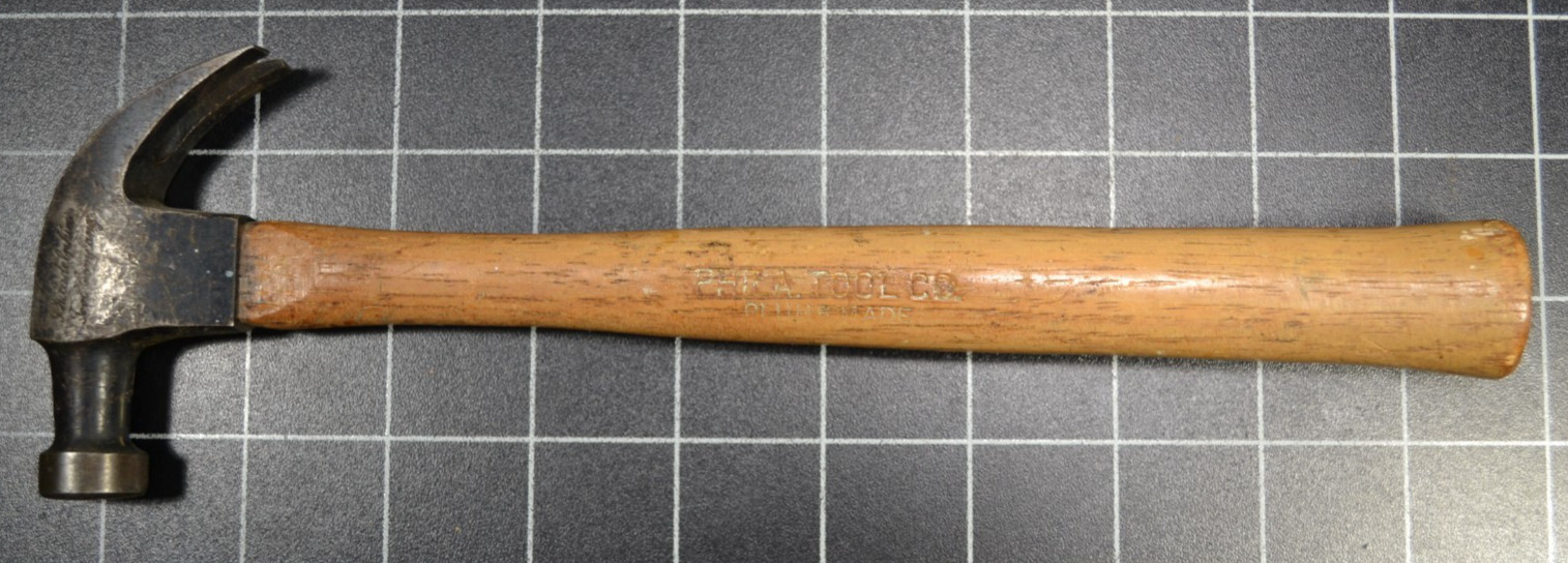 PHILADELPHIA TOOL Co - MADE BY PLUMB - 7oz - BELL FACE CLAW HAMMER - OG HANDLE