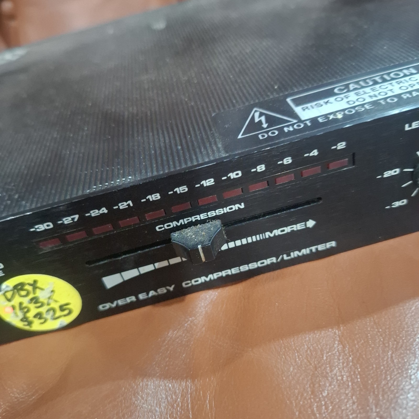 dbx 163X Over Easy Compressor/Limiter Rack Mount Analog 1U Stereo Slave