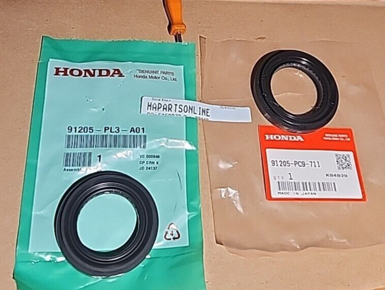 Honda Genuine OEM 5SPD Transmission Axle Seals 2PC Set B Series NEW GSR Civic SI