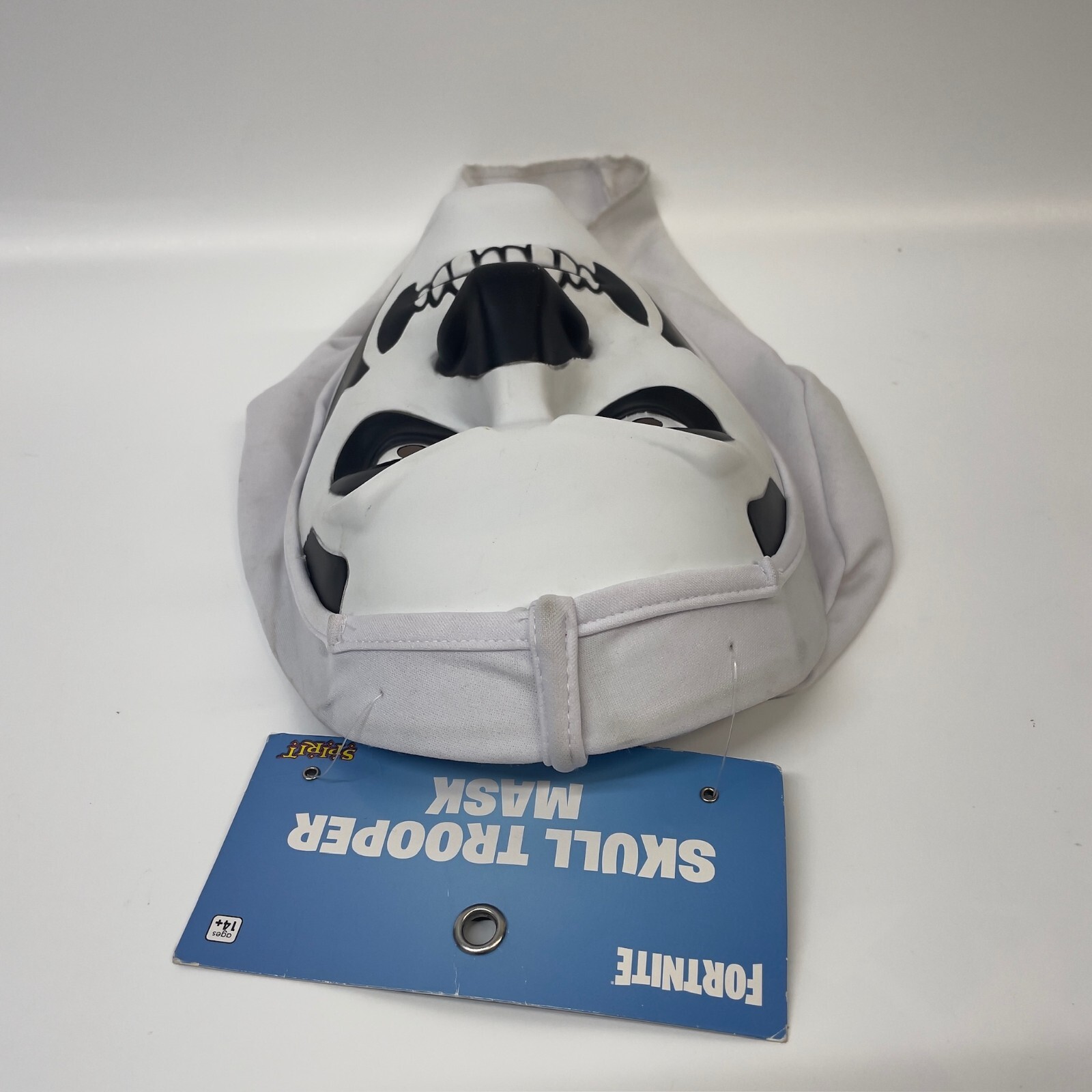 Spirit Halloween Fortnite Skull Trooper 14+ Mask Epic Games NWT 2018