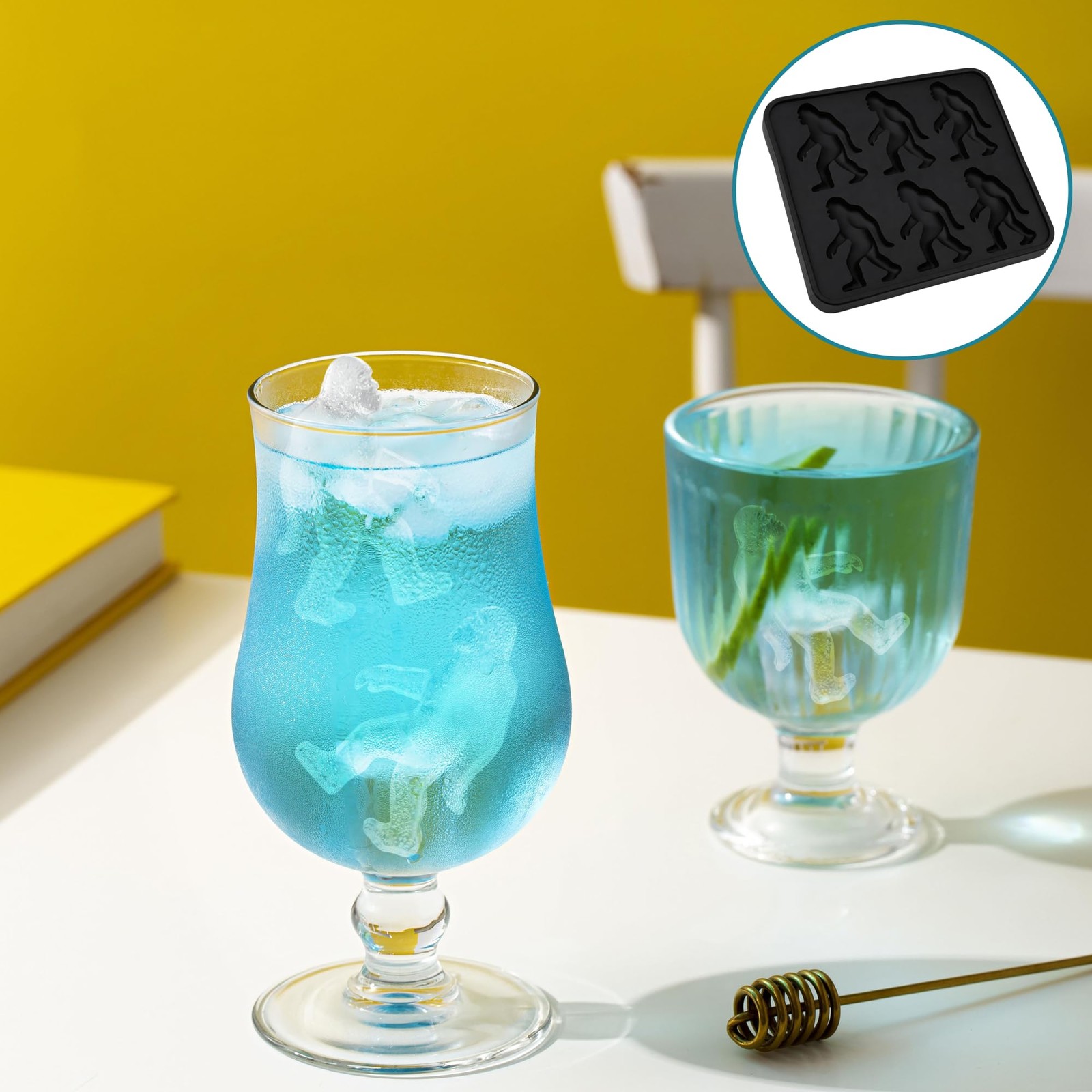 Bigfoot Shape Ice Cube Mold Funny Gift, Silicone Sasquatch Medium, Black