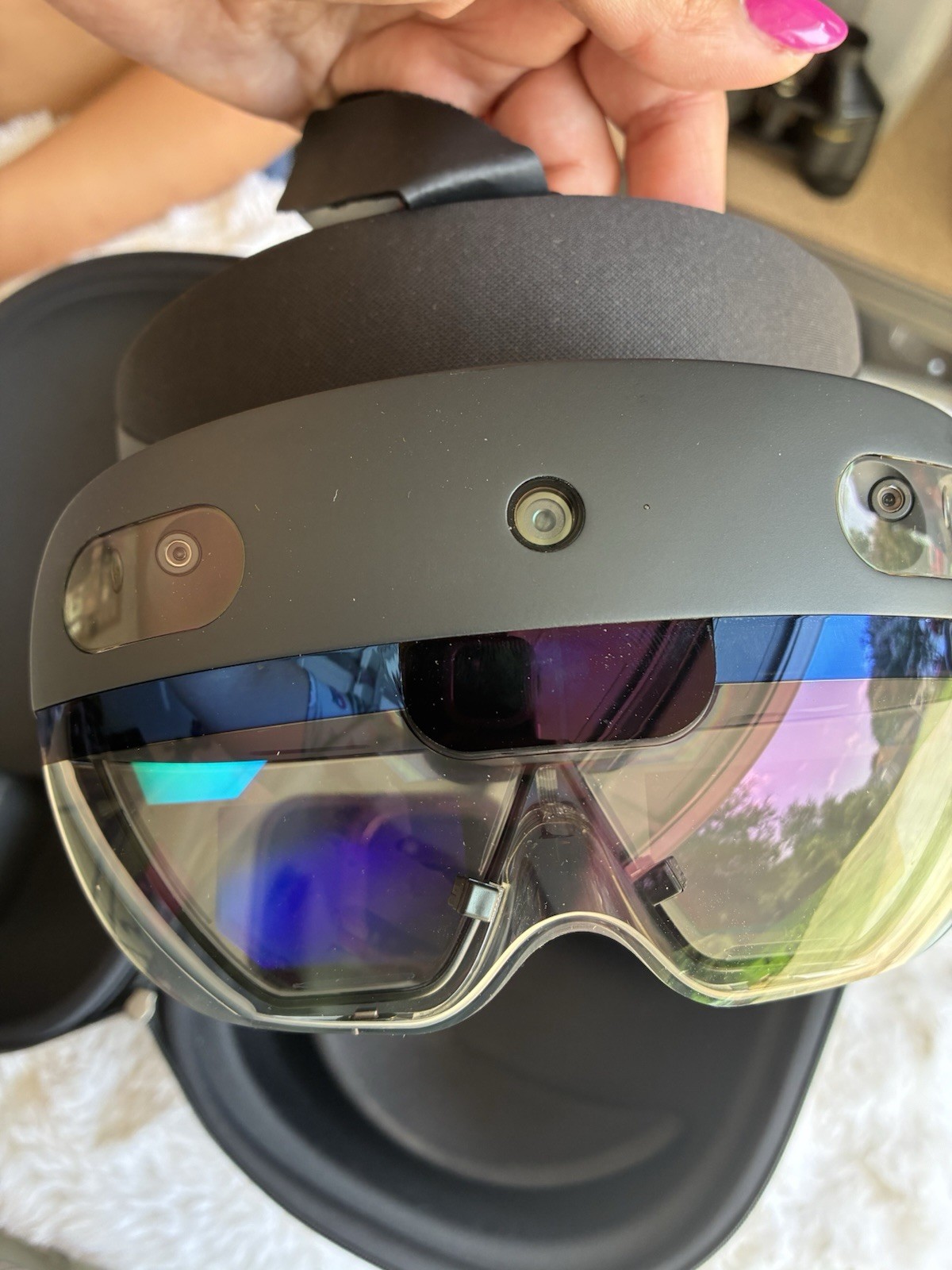 Microsoft HoloLens 2 PC & Console VR Headset Gray w/ Carrying Case