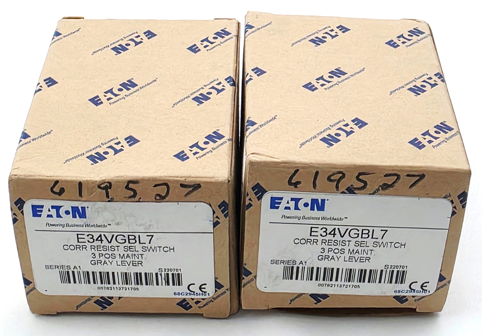 Lot of 2 Eaton E34VGBL7 Corrosion Resistant Selector Switches 3 Pos Maintained