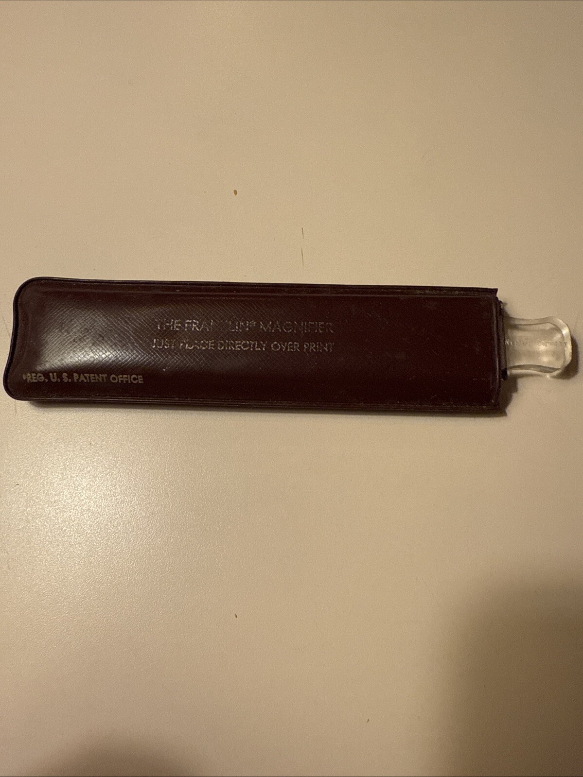 THE FRANKLIN MAGNIFIER IN POUCH