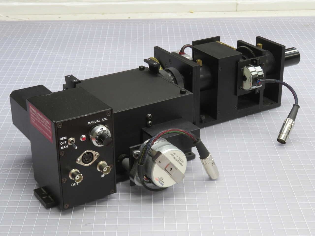 ISS 90021 PHOTON COUNTING SPECTROFLUORIMETER T270680