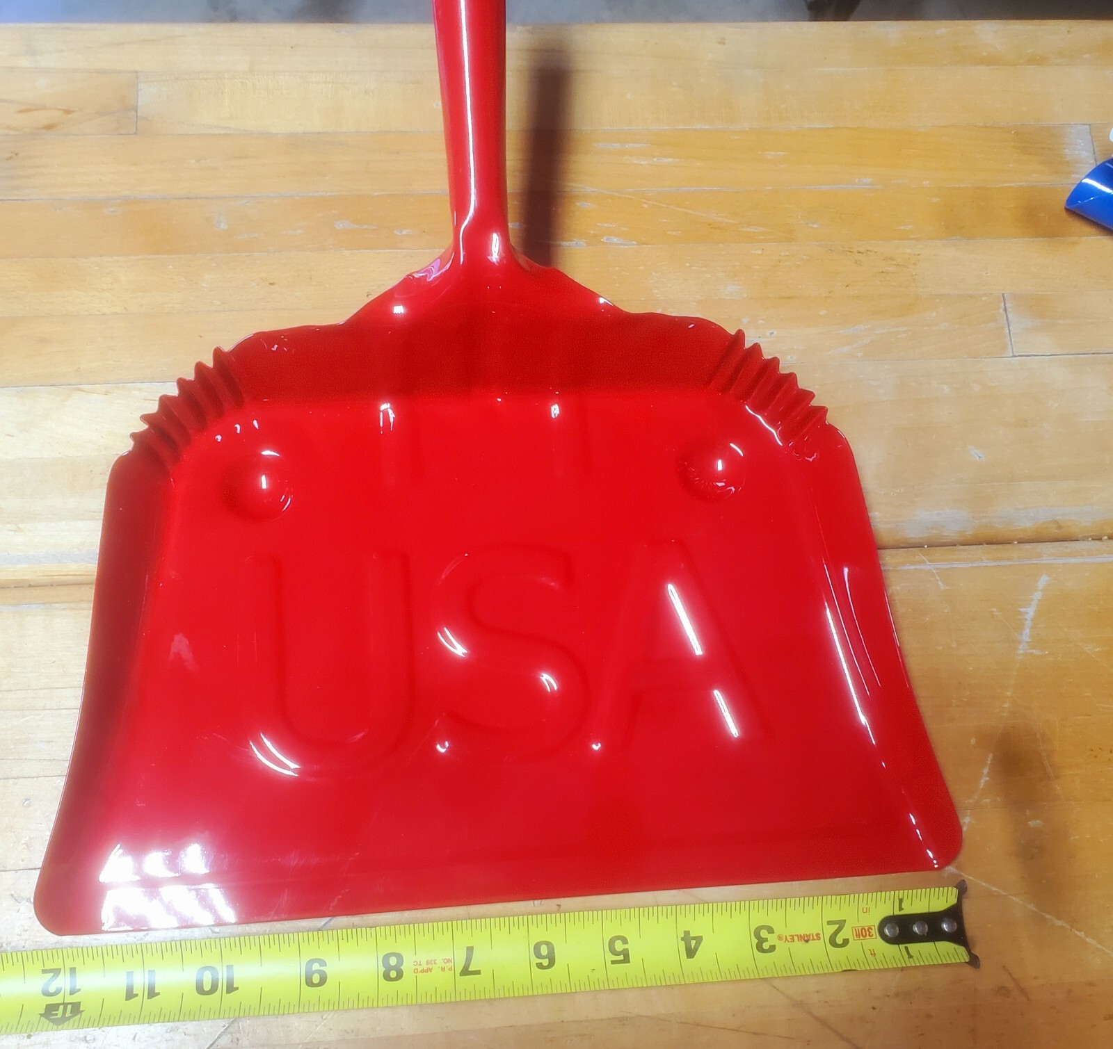5000 pcs !!!! metal dust pans with handles