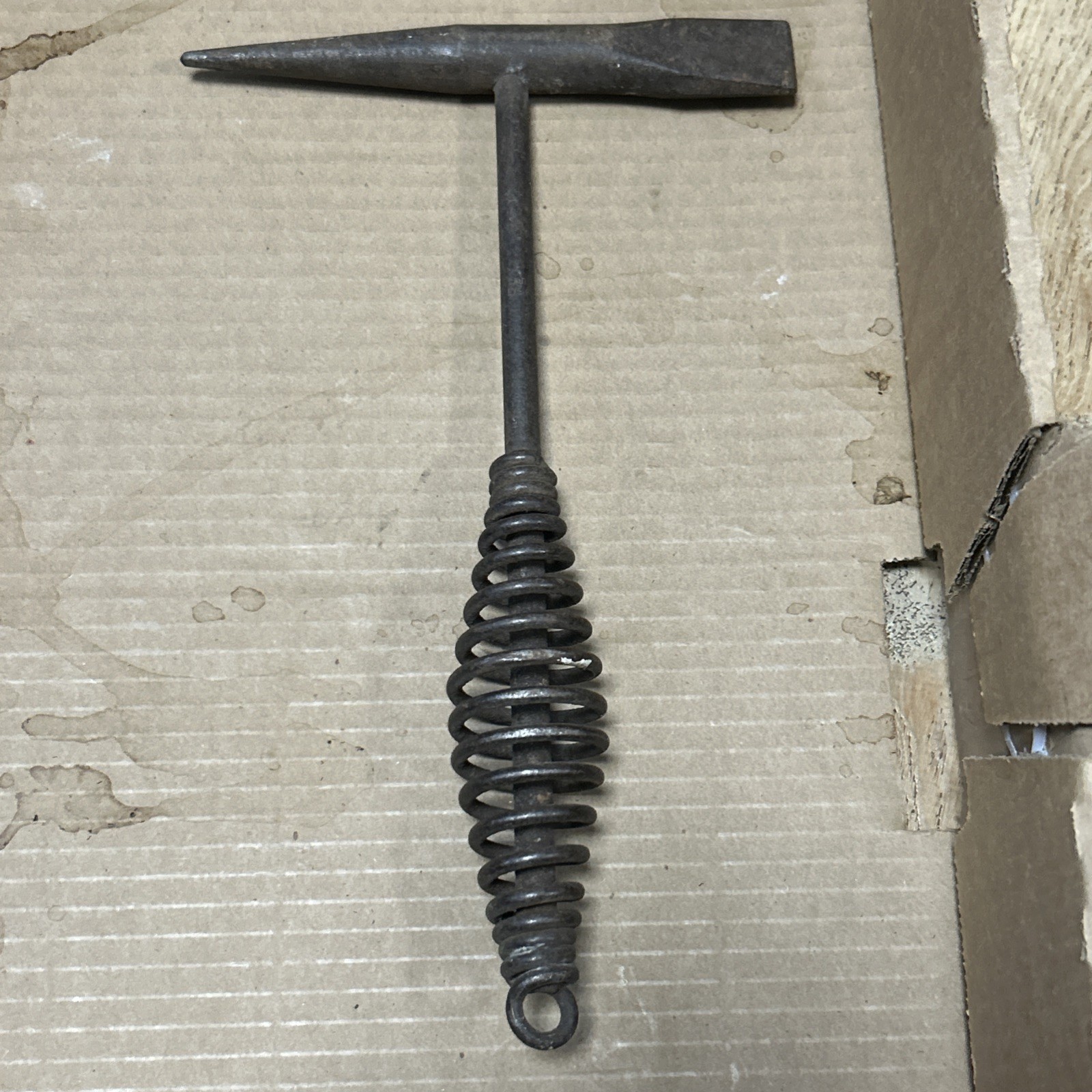 Vintage Atlas Slag Welding Chipping Hammer Spring Handle