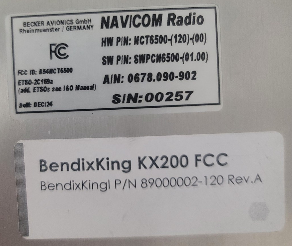 KX 200 Navigation/Communication Radio with 28VDC Adapter