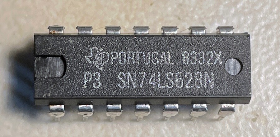 T.I. SN74LS628N Voltage Controlled Oscillator  - NOS