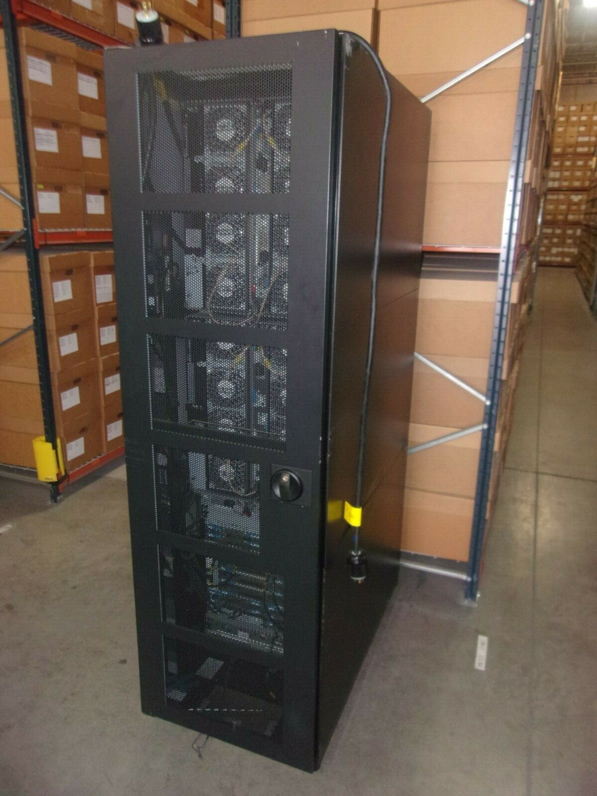 HP HPE XP P9500 (eXtended Platform) STORAGE WORKS DATA STORAGE DISK ARRAY