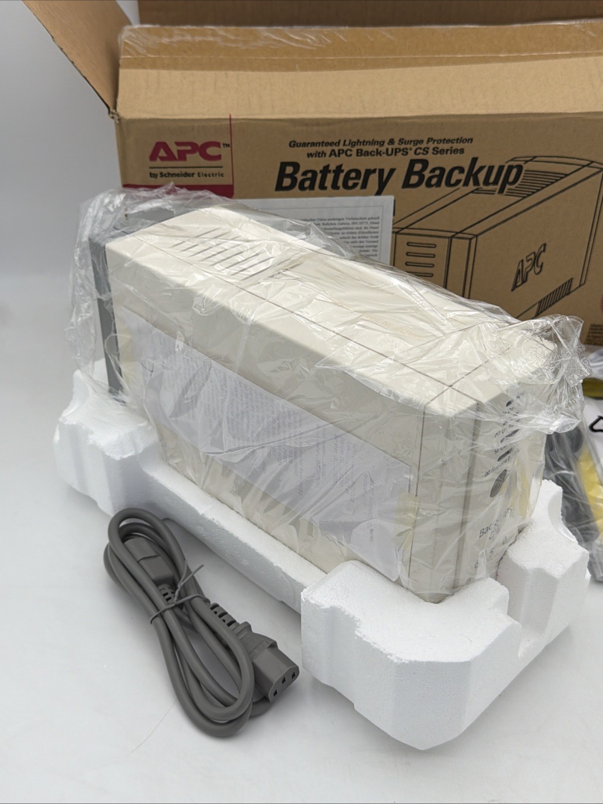 APC BK650EI BACK UPS 600VA TOWER 230V REPLACEABLE BATTERY