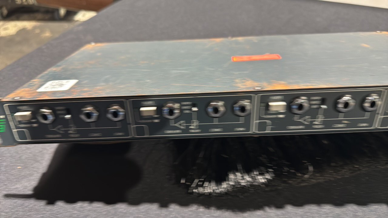 BSS AR-416 4-Channel Active DI. Rack 1U. Power Cable Included