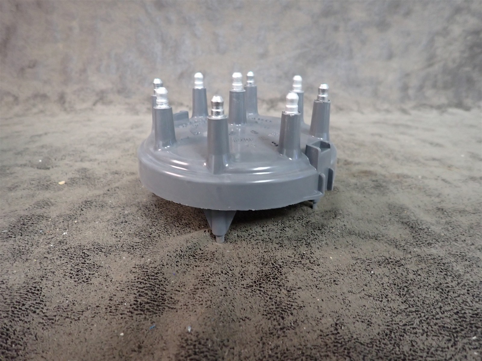 NEW WVE 5D1139 Distributor Cap (G216)