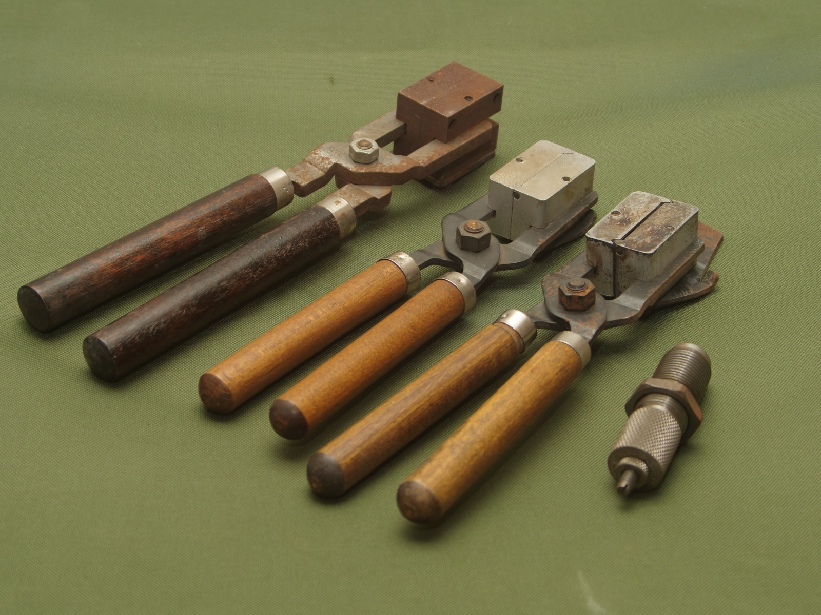 RCBS 38-148-WC and lee Bullet molds